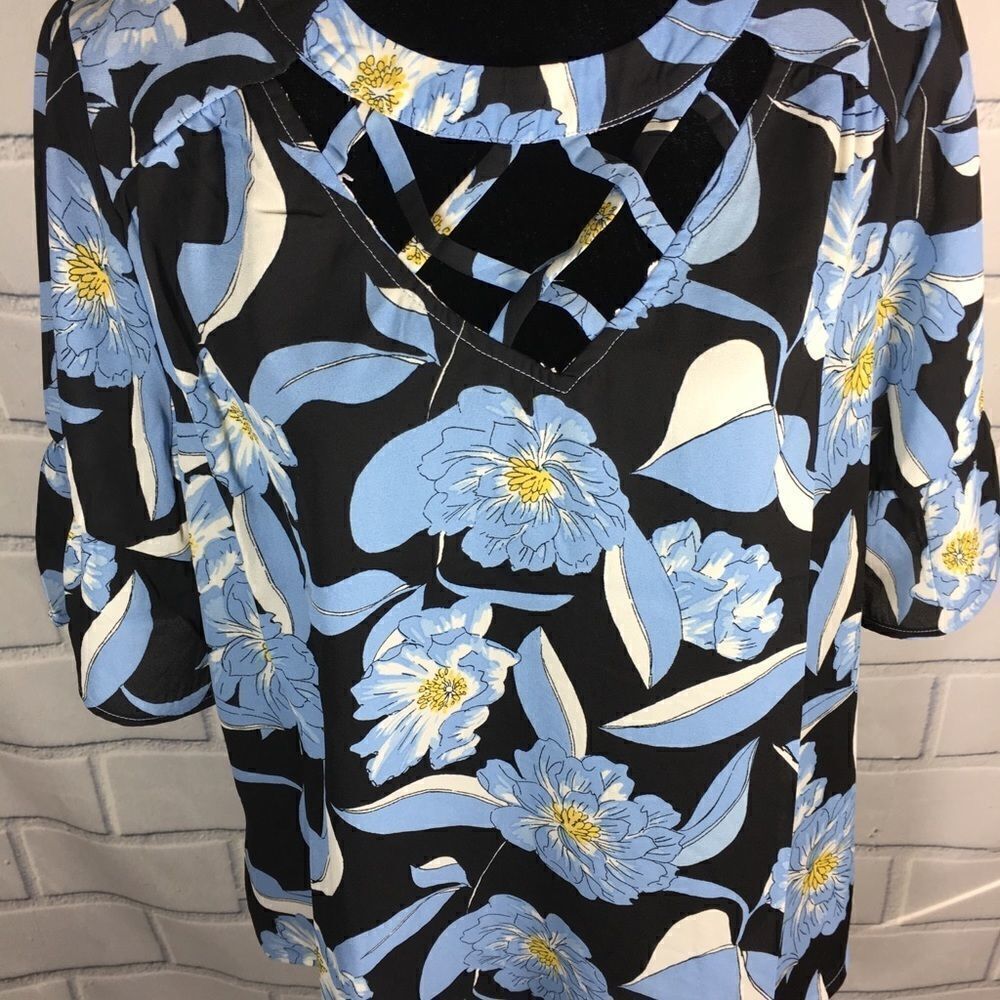As U Wish Black Blue Floral Top Ruffle Blouse SZ L - Picture 2 of 8